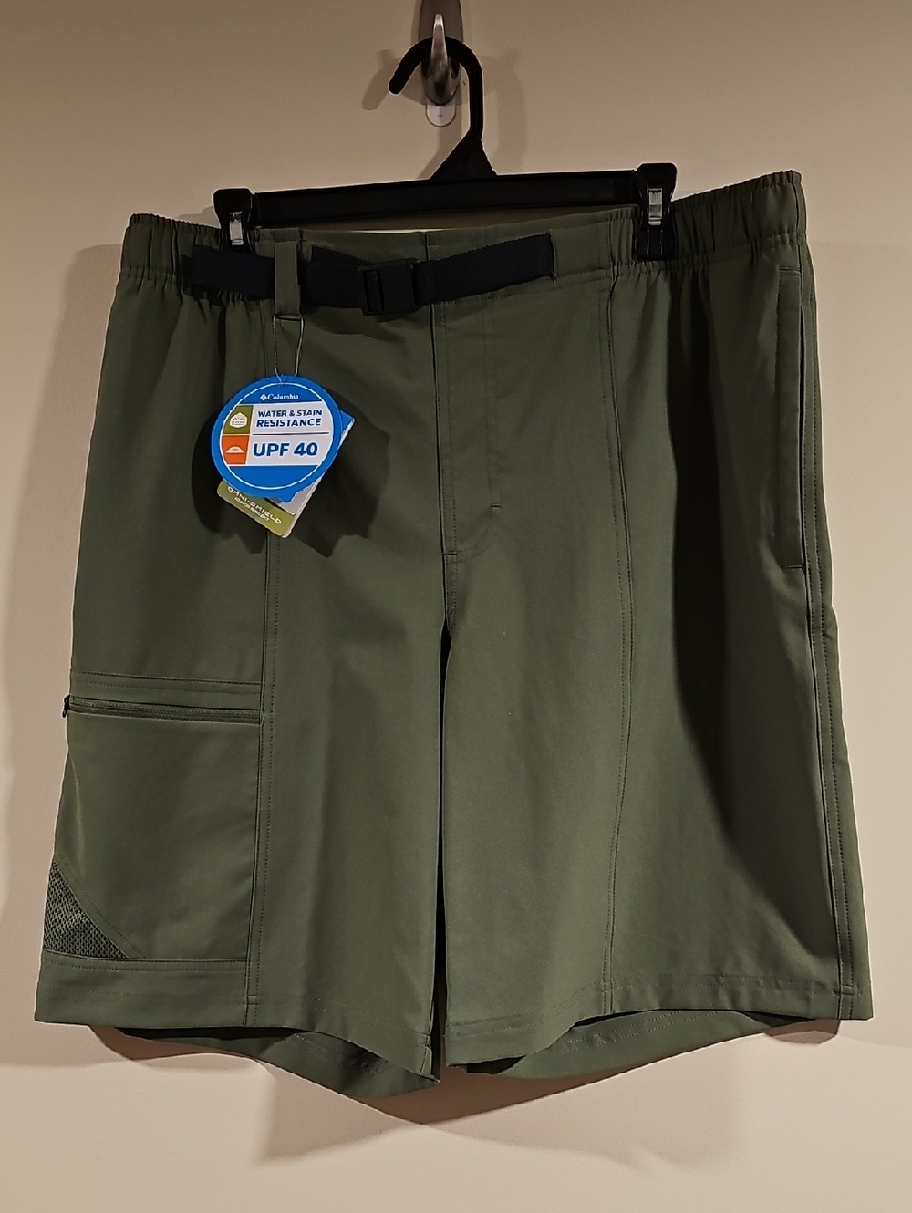 Columbia Olive Green Athletic Shorts with Integrated Belt
